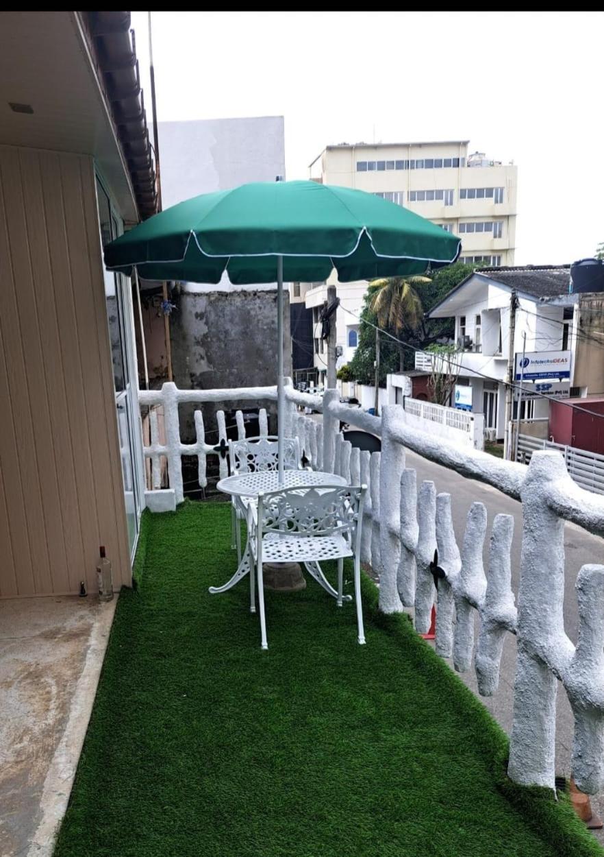The Wish Kollupitiya,seaside Next To Marino Hotel,colombo 3 Hospedagem domiciliar
