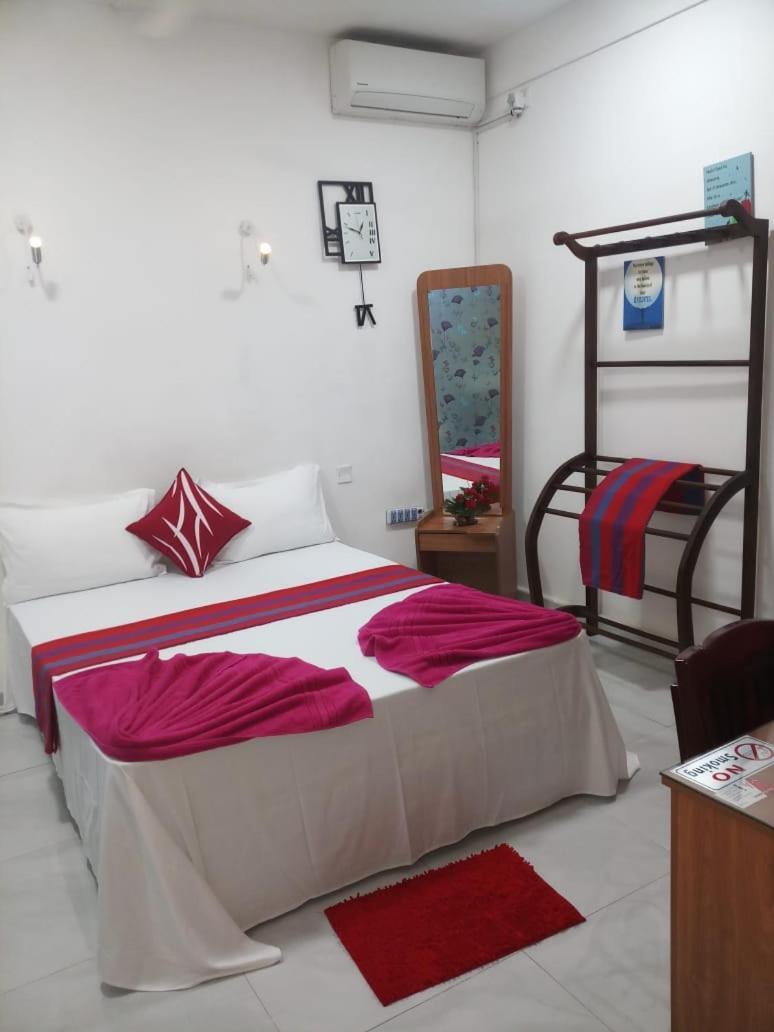 The Wish Kollupitiya,seaside Next To Marino Hotel,colombo 3 Hospedagem domiciliar Colombo